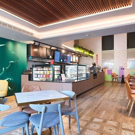 Leonardo Boutique Hotel Larnaca Bagian luar foto