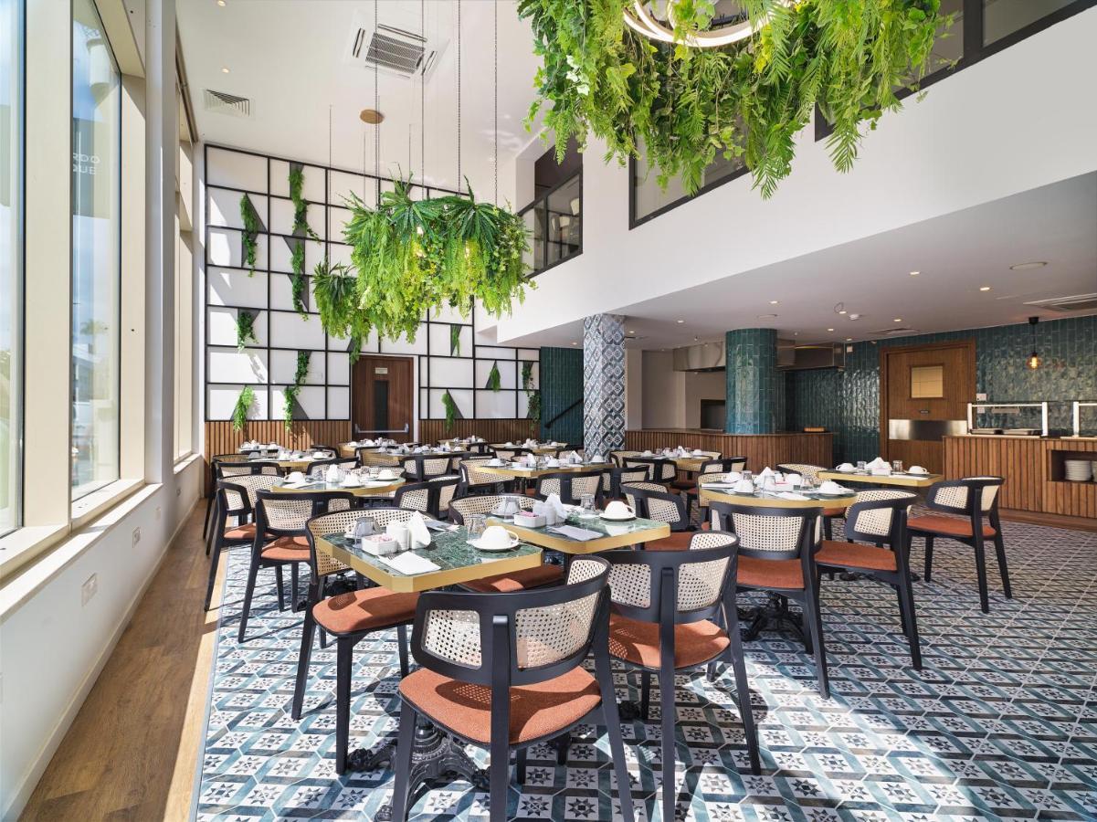 Leonardo Boutique Hotel Larnaca Bagian luar foto