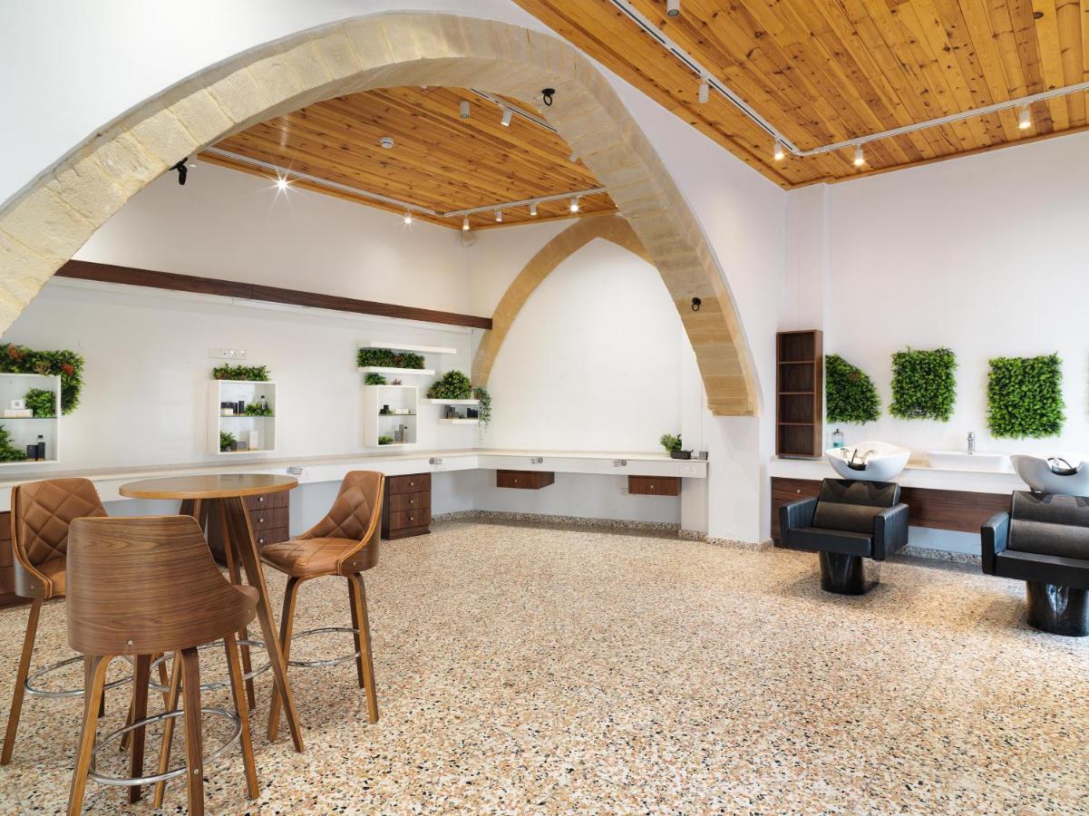 Leonardo Boutique Hotel Larnaca Bagian luar foto